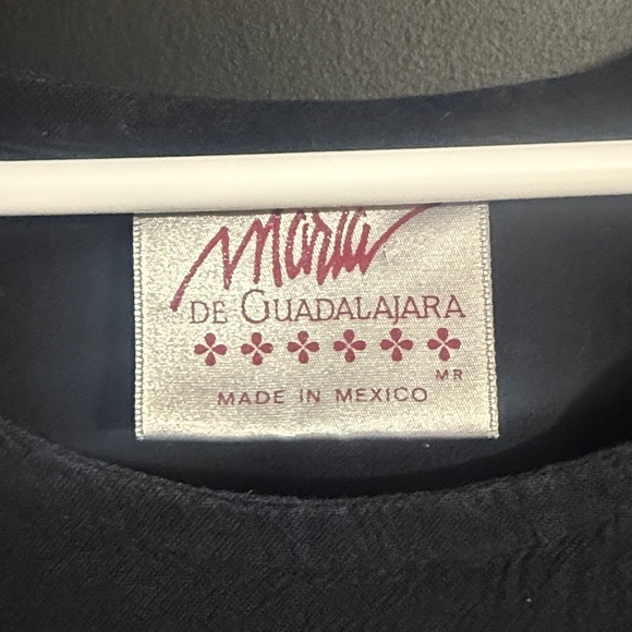 Maria De Guadalajara Free Form Flowy Linen Asymmetrical Top Size: OS - Picture 3 of 5